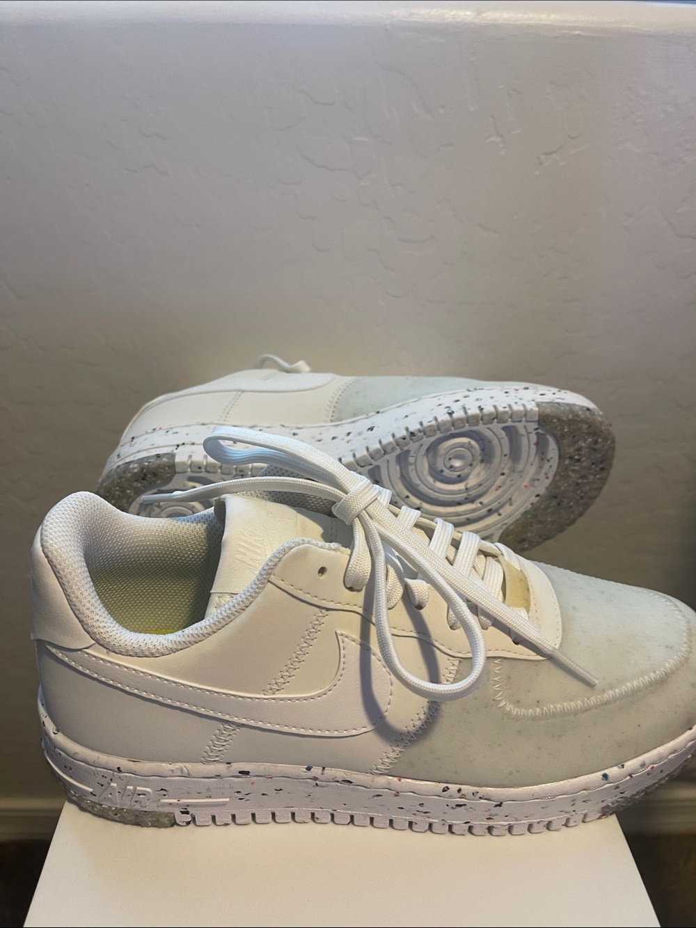 Women's Low-Top White Sneakers with Speckled Sole